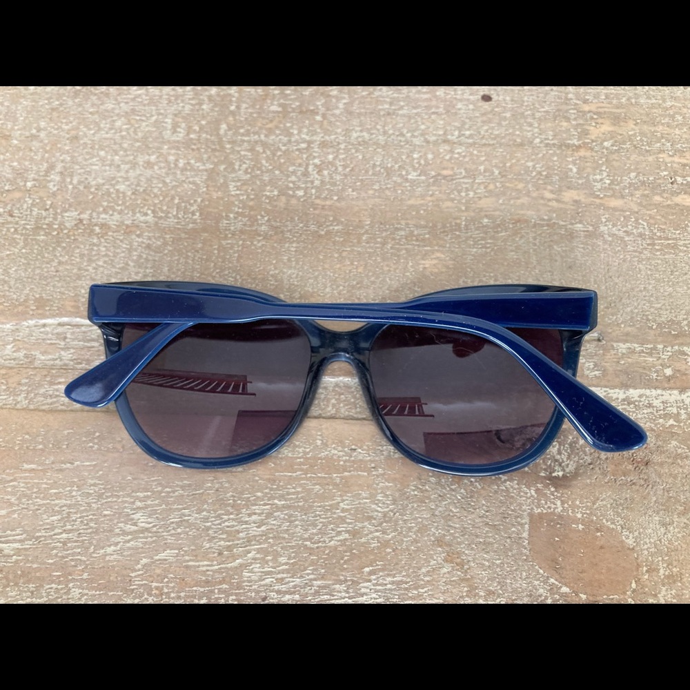 Authentic Halston Cat Eye Blue Suglasses - Picture 3 of 8